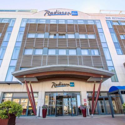 Radisson Blu Hotel Biarritz (1 Carrefour Helianthe 64200 Biarritz)