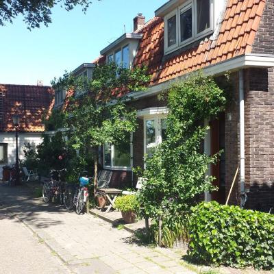 Family House Amsterdam (Nieuwendammerdijk 473 1023 BN Amsterdam)