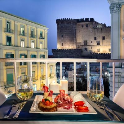 Carten (Calata San Marco 24 80133 Naples)