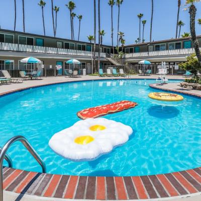 Kings Inn (1333 Hotel Circle South CA 92108 San Diego)