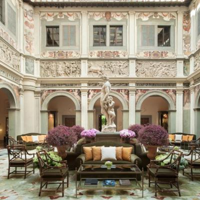 Four Seasons Hotel Firenze (Borgo Pinti 99 50121 Florence)