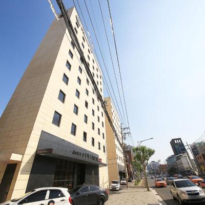 Hotel Cullinan 2 Geondae (214, Dongil-ro, Gwangjin-gu 05002 Séoul)