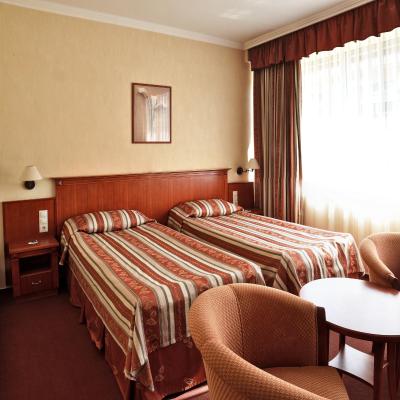 Hotel Central (Bajcsy Zsilinszky Utca 7 7621 Pécs)