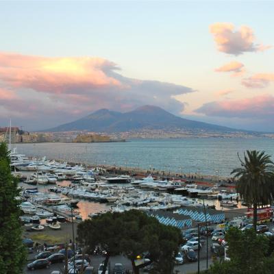 Palazzo Mele Residence (32 Via Mergellina 80122 Naples)