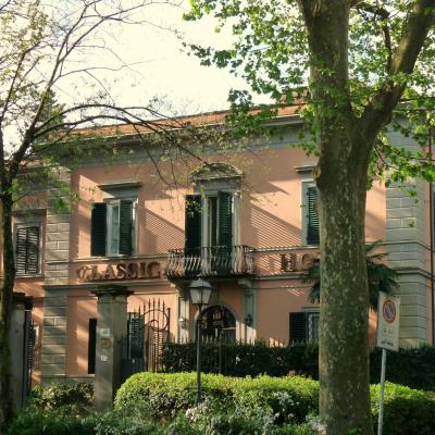 Classic Hotel (Viale Machiavelli 25  50125 Florence)