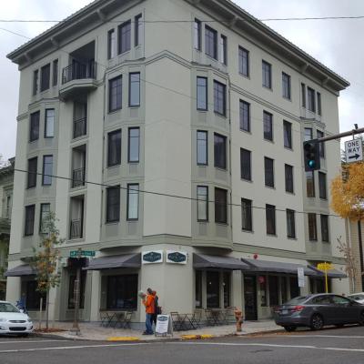 Northwest Portland Hostel (479 Northwest 18th Avenue OR 97209 Portland)