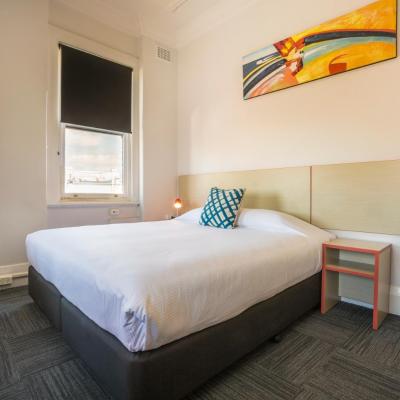 Melton Hotel Auburn (163 Parramatta Road, Auburn 2144 Sydney)