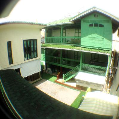 Green Teak House (41ตรอกวัดมหรรณพาราม1 ถนนมหรรณพ 10200 Bangkok)