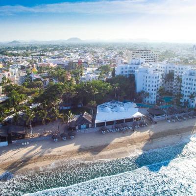 Gaviana Resort (Avenida Playa Gaviotas,100 Zona Dorada 82110 Mazatlán)