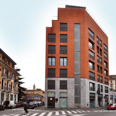 BB Hotels Aparthotel Isola (Via Alserio 5 20159 Milan)