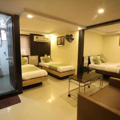 Hotel Happyland (178, 2nd Floor, Kavarana Mansion, Dr Ambedkar Road 400014 Mumbai)