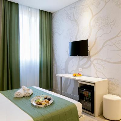 Navigliotel 19 - Rooms & Suites (Via Ambrogio Binda, 19 20143 Milan)