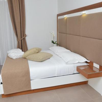 B&B La Movida (60 Via Cavallerizza a Chiaia 60 80121 Naples)