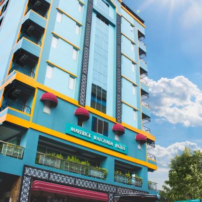 Maverick Ratchada Hotel (95 Soi Inthamara 45, Din Dang, Bangkok 10400 Bangkok)