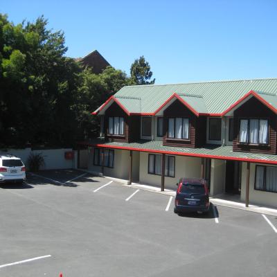 755 Regal Court Motel (755 George Street 9016 Dunedin)