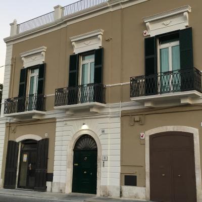 La casa nel sole - Boutique B&B (VIA MICHELE CIFARELLI , 10 70124 Bari)