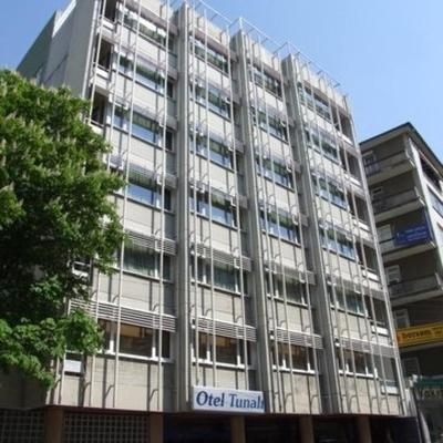 Hotel Tunali (Tunali Hilmi Caddesi No:119 Kavaklıdere 06700 Ankara)