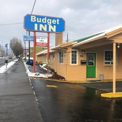 Budget inn (11417 Northeast Sandy Boulevard OR 97220 Portland)