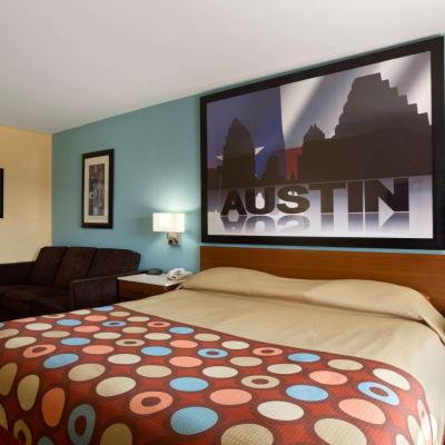 Photo Super 8 by Wyndham Austin Downtown/Capitol Area