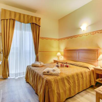 Hotel Byron (Viale Giuliano Dati 88 47922 Rimini)