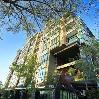 Parc Borough City Resort -SHA Extra Plus (223 Mahidol rd. Chang Klarn, Muang Chiangmai 50100 Chiang Mai)