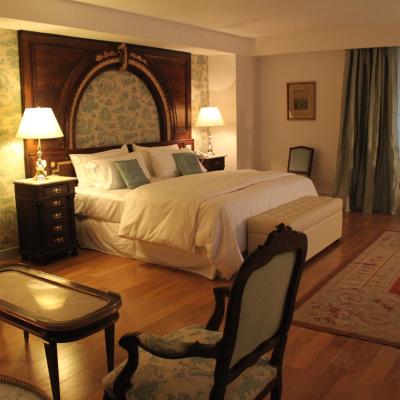 Hotel Club Frances (Rodriguez Peña 1832 1021           Buenos Aires)