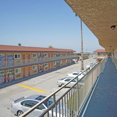 Los Angeles Inn & Suites - LAX (11617 South Western Avenue CA 90047 Los Angeles)