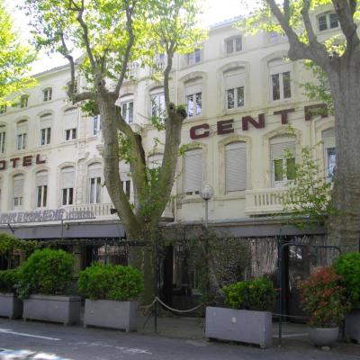Hôtel Central (27 Bd. Jean Jaurès 11000 Carcassonne)