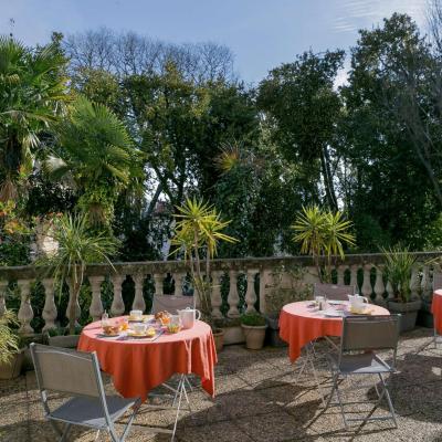 Best Western Hotel Le Guilhem (18 Rue Jean Jacques Rousseau 34000 Montpellier)