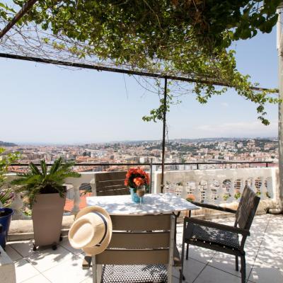 Le Panoramic Boutique Hôtel (107, Bd Bischoffsheim. - Grande Corniche 06300 Nice)