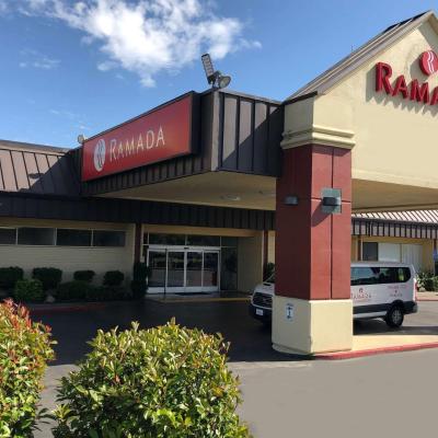 Ramada by Wyndham Sacramento (2600 Auburn Blvd 95821-1803 Sacramento)