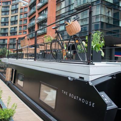 The Boathouse (The floating pocket park Merchant Square, Paddington W2 1JZ Londres)