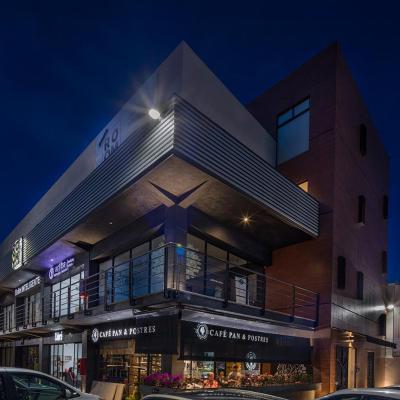 ROOM Hotel & Suites (Boulevard 18 Sur 5546, Jardines de San Manuel  72570 Puebla)