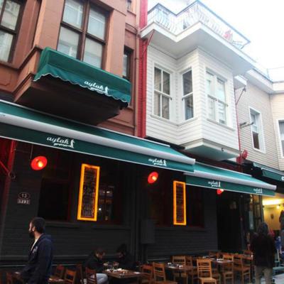 Moda Hostel (Caferağa mahallesi Tellalzade sokak No:15/A Moda Kadıköy 34710 Istanbul)