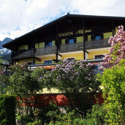 Café Pension Alpina (Hungerburgweg 4 6020 Innsbruck)