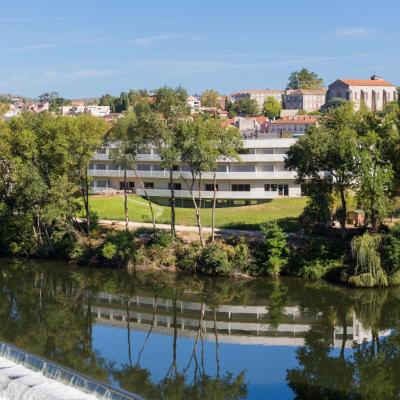 Best Western Plus Hotel Divona Cahors (113 avenue André Breton 46000 Cahors)