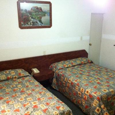 Hotel Dos Naciones (Francisco Javier Mina 13, Col. Guerrero, Del. Cuauhtémoc 06300 Mexico)