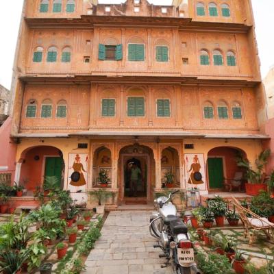 Jaipur Haveli (1404, Tarachand Nayab Ka Rasta, Johari Bazar 302003 Jaipur)