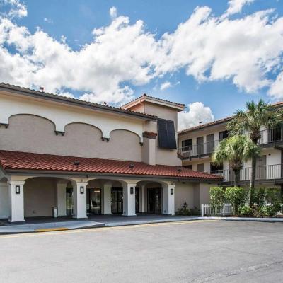 Quality Inn & Suites By the Parks (2945 Entry Point Boulevard FL 34747 Orlando)