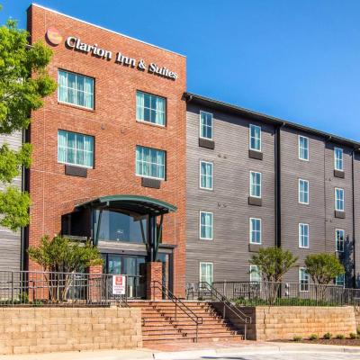 Clarion Inn & Suites Atlanta Downtown (186 Northside Dr SW 30313 Atlanta)