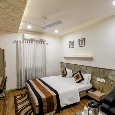 Hotel City Inn (Seema Chambers, Opposite Electricity House Relief Road 380001 Ahmedabad)