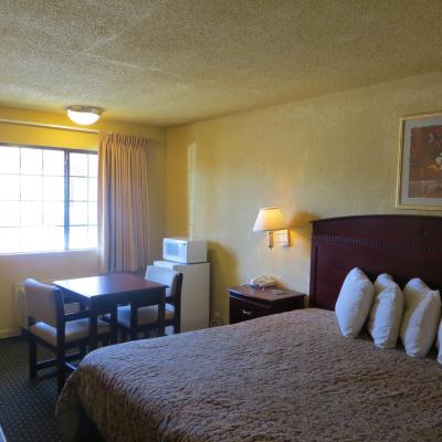 Welcome Inn (3243 Merrifield Avenue TX 75223 Dallas)