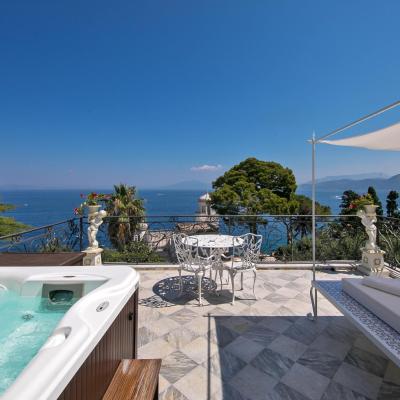 Luxury Villa Excelsior Parco (Via Provinciale Marina Grande 179 80073 Capri)