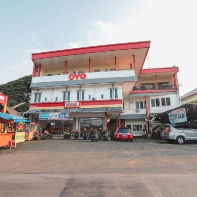OYO 387 Alfa Guest House (1A, Jl. Raya Pagedangan, Cicalengka, Pagedangan, Tangerang, Banten 15339 Jakarta)