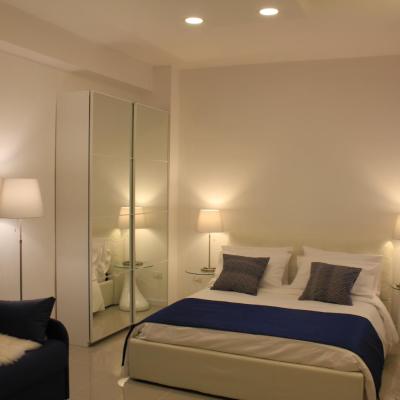 Casa Teresa Bed & Breakfast (Via Terracina 381 80125 Naples)