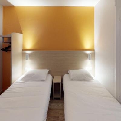 Première Classe Reims Ouest - Tinqueux (7 RUE LOUIS BREGUET 51430 Reims)