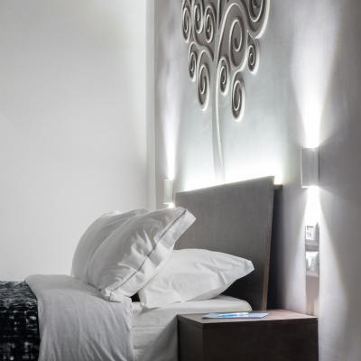 Dada Suite (Via Nardones 80 80132 Naples)