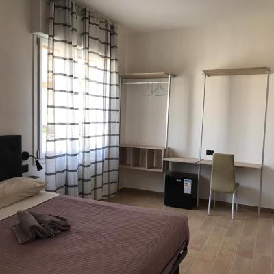Riva Reno 4 Rooms (via riva reno 4 (Check-in at Vicolo Otto Colonne 1/A) 40122 Bologne)