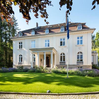 Europäische Akademie Berlin (Bismarckallee 46/48 14193 Berlin)