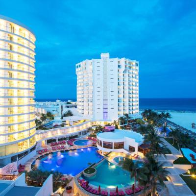 Krystal Grand Cancun All Inclusive (Boulevard Kukulkan Km 8.5 77500 Cancún)